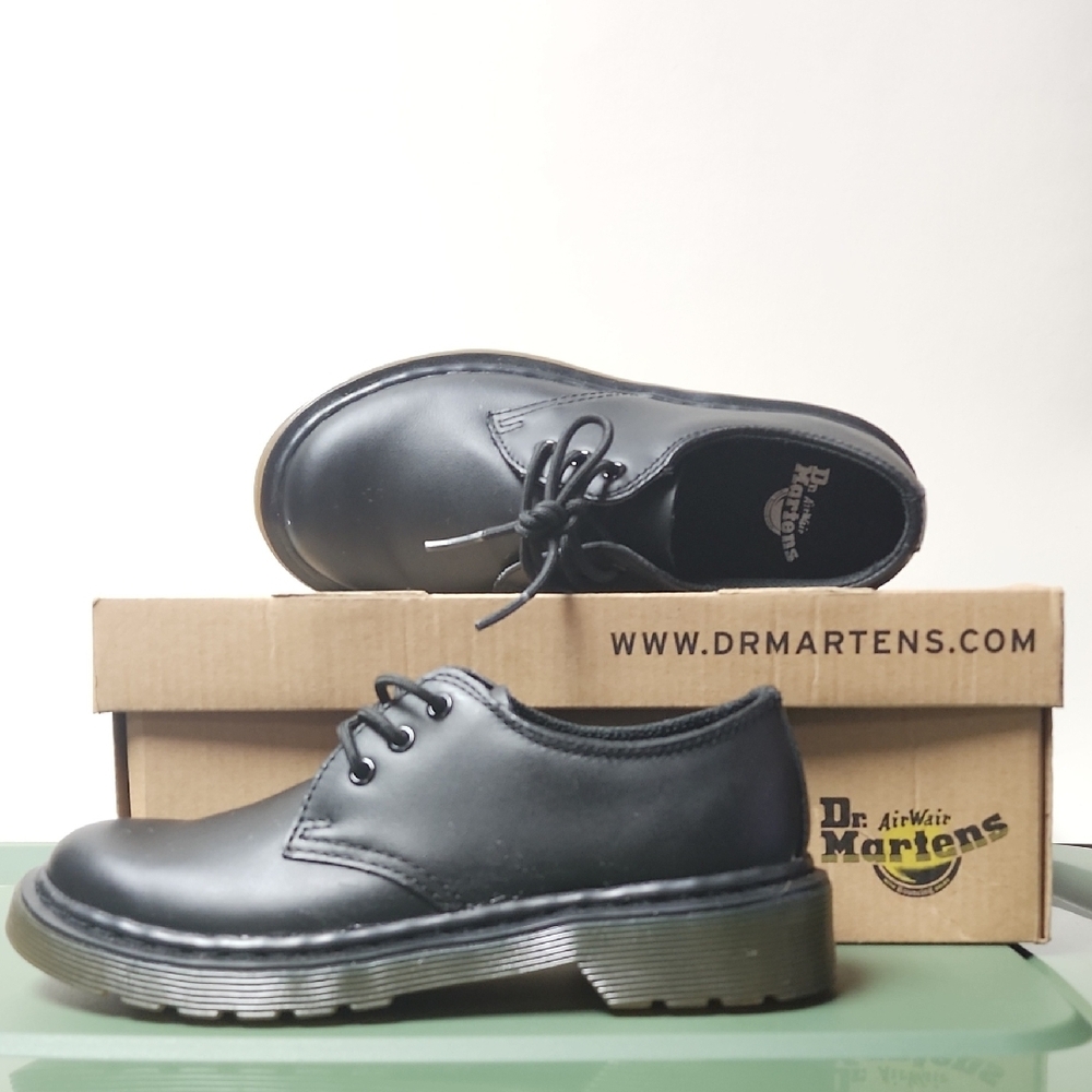 Dr. Martens Black Leather Shoes - Unisex - Size 1 Youth